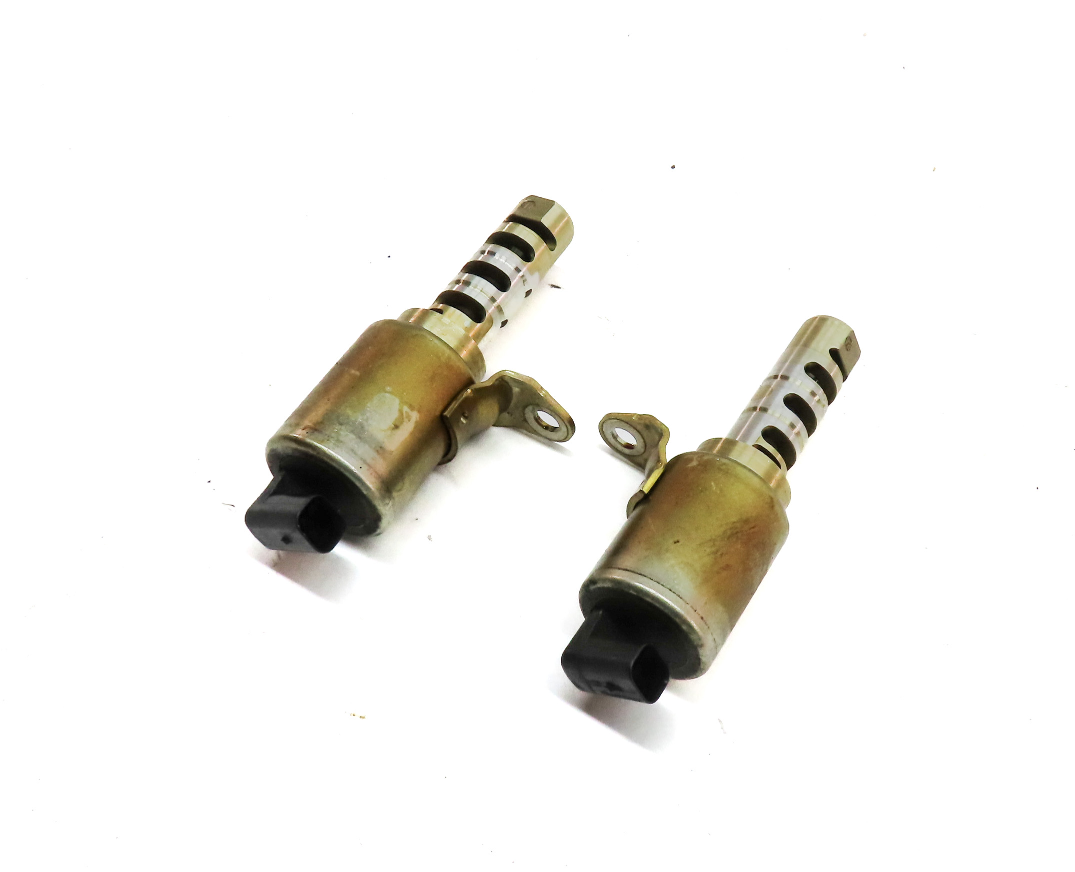 15 RANGE ROVER EVOQUE (L538) 2.0L ENGINE VVT VARIABLE VALVE TIMING SOLENOID SET — exact item pictured